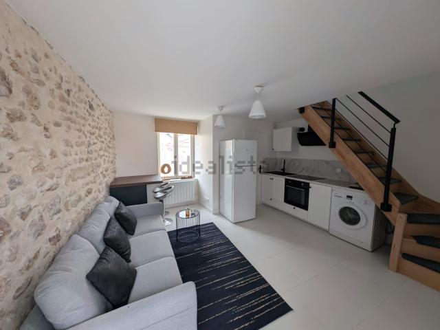 Appartement location à Zone Artisanale des Grouettes, Cerny