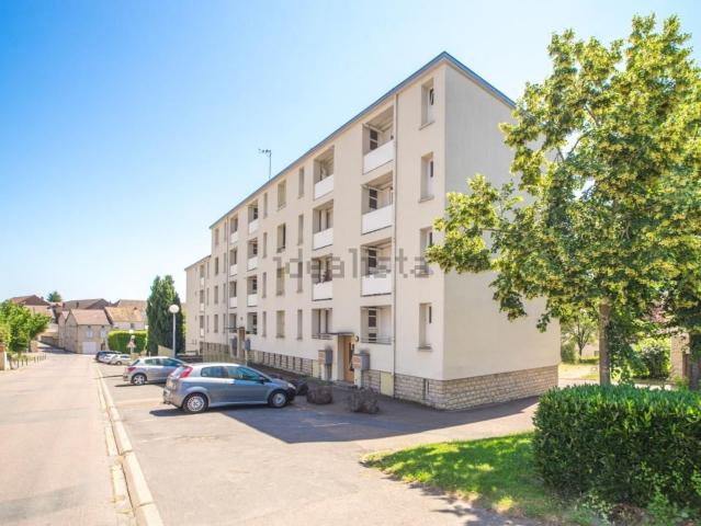 Appartement location à Cité de Gaulle, Charolles