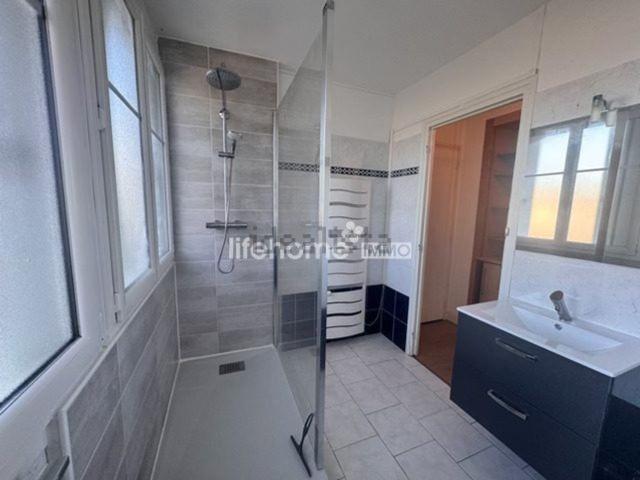 Appartement vente à Cité Grands Champs, Châteauroux
