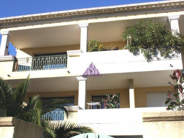 Appartement location à Arrondissement de Toulon, Hyères