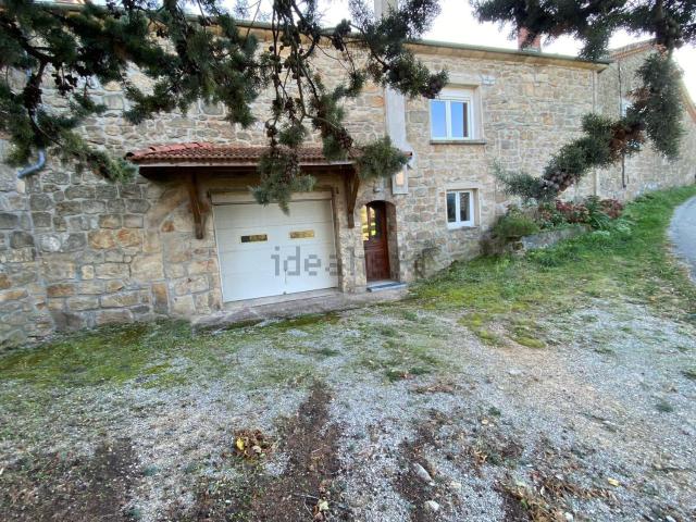 Appartement location à Belieu, Colombier-le-Vieux