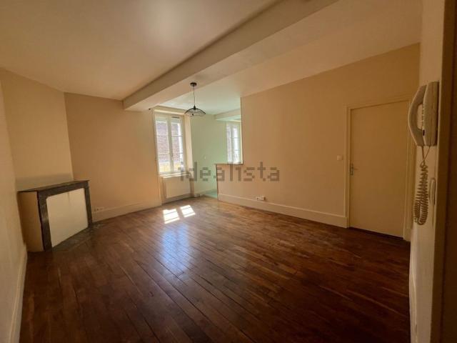 Appartement location à Cosne-sur-Loire, Cosne-Cours-sur-Loire