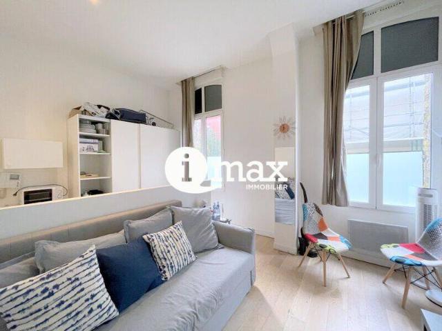 Studio location à Quartier Cœur de Ville, Courbevoie