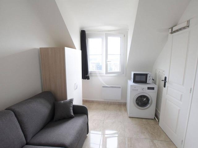 Studio location à Quartier Cœur de Ville, Courbevoie