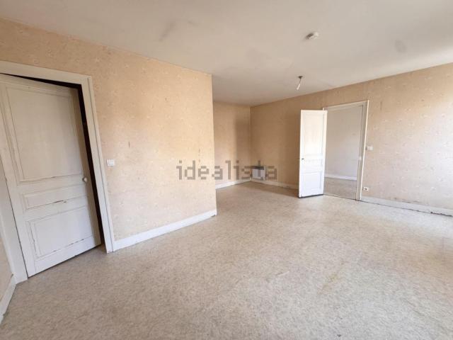 Appartement location à Coutouvre, Loire