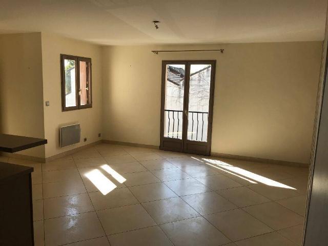 Appartement location à Mongrolle, Crécy-la-Chapelle