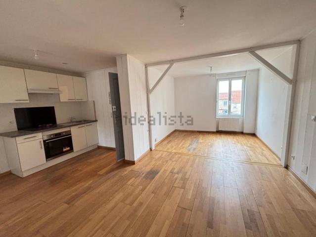 Appartement location à Crézancy, Aisne