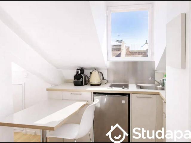 Studio location à Carré d'Or, Nice