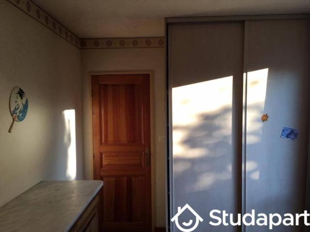 Studio location à Pont de Béraud, Aix-en-Provence