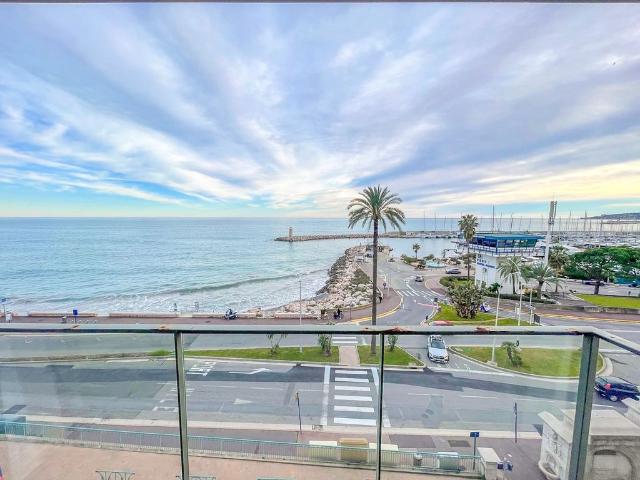 Appartement location à Nice, Menton