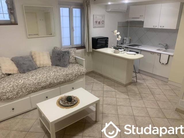 Studio location à Vieille Ville, Antibes