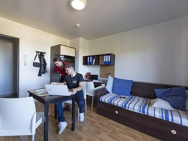 Studio location à Village Coteaux, Rueil-Malmaison