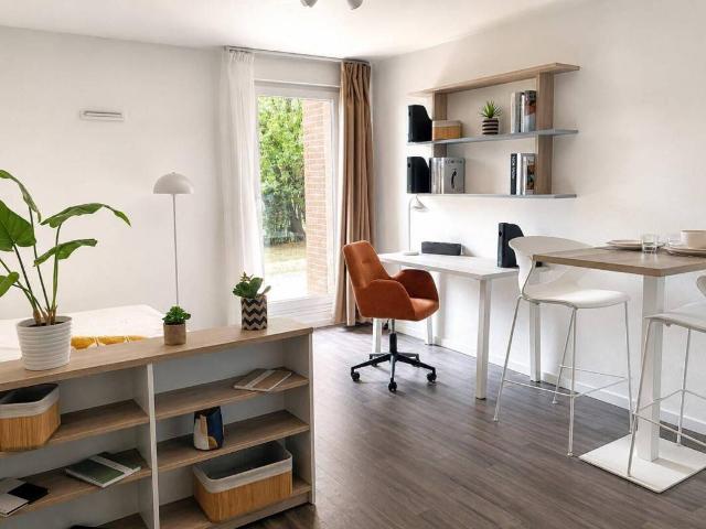 Studio location à Quartier Bourgade, Labège