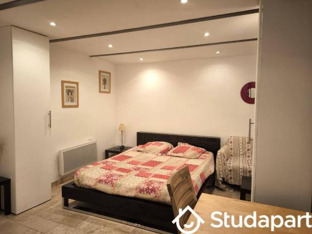 Studio location à L'Isle-sur-la-Sorgue, Vaucluse