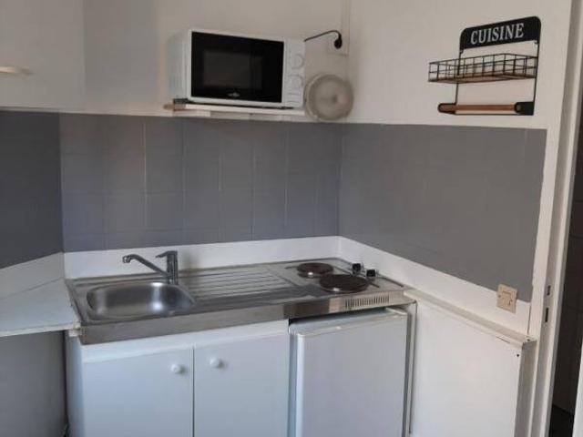 Studio location à Quartier Centre Ville, Reims
