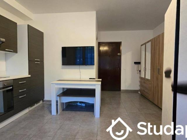Studio location à Les Broussailles, Cannes