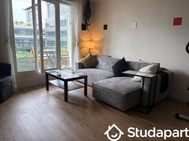 Studio location à Clichy, Hauts-de-Seine