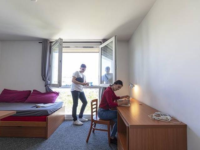 Studio location à Hameau de Bois Preau, Rueil-Malmaison