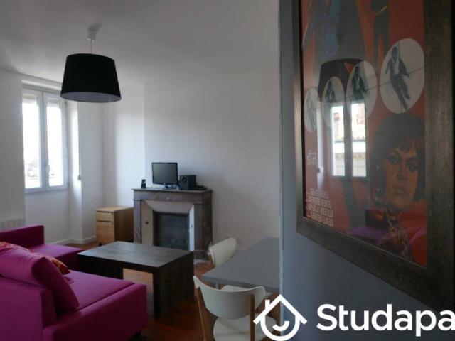 Studio location à Les Ardillos, Mérignac