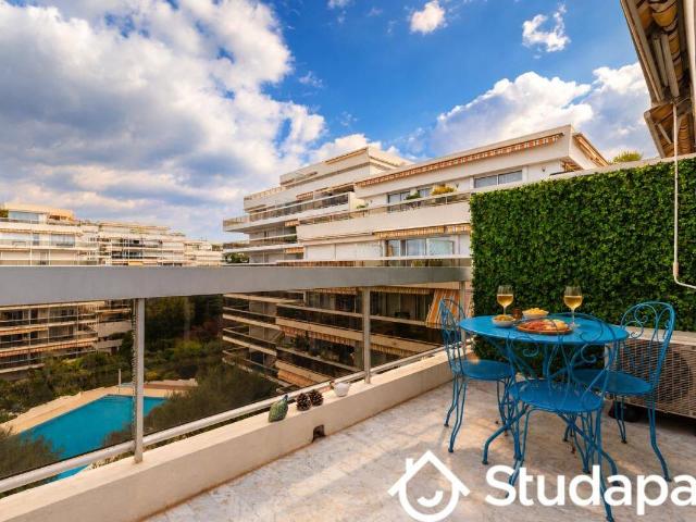 Studio location à Vieille Ville, Antibes