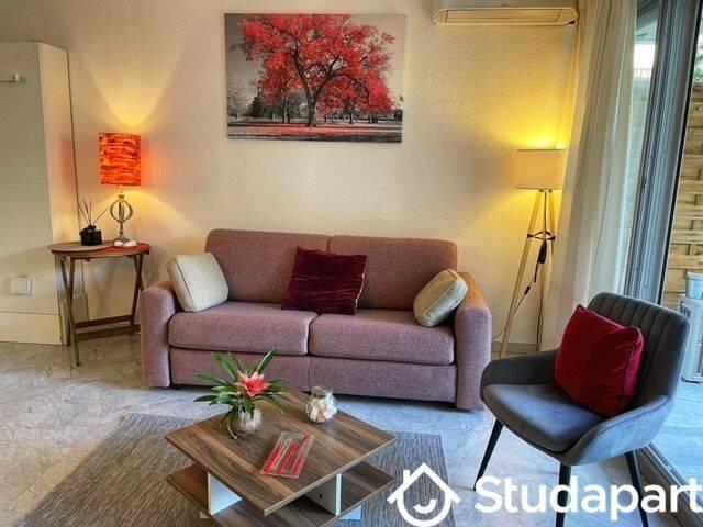 Studio location à Le Ponteil, Antibes