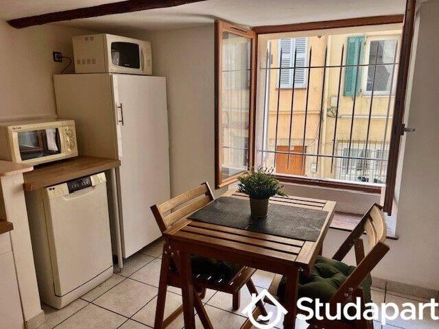 Studio location à Vieille Ville, Antibes