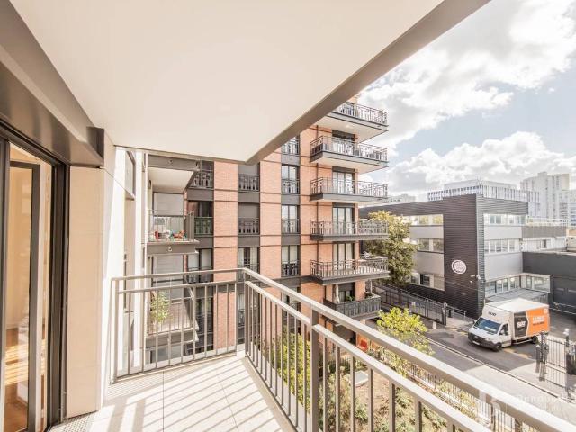 Appartement location à France métropolitaine, Courbevoie