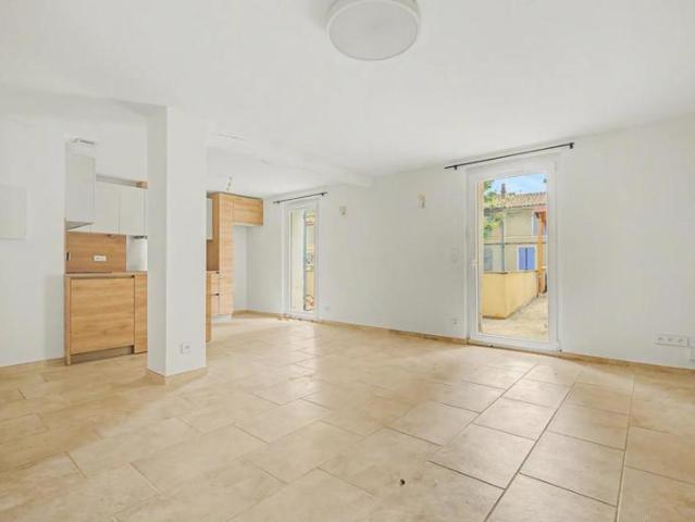 Appartement vente à Aix-en-Provence, Eyguières