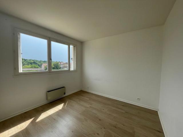 Appartement location à Sathonay-Camp, Rhône