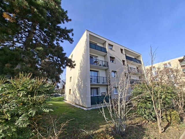 Appartement location à ZAE La Forêt, Épinay-sous-Sénart