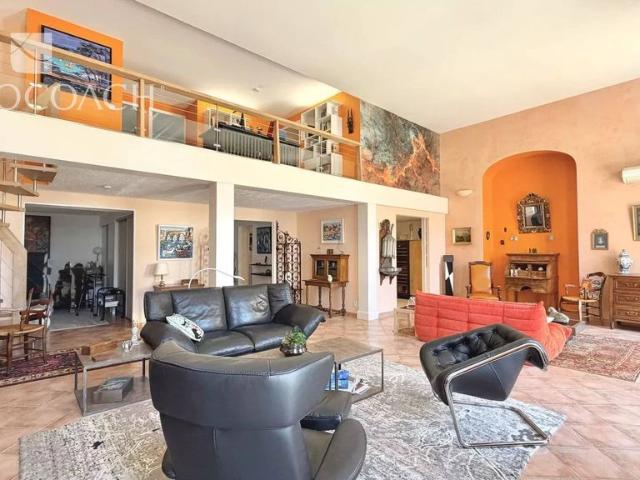 Appartement vente à Arrondissement de Toulon, Hyères