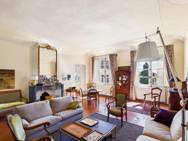 Appartement vente à Aix-en-Provence, Aix-en-provence