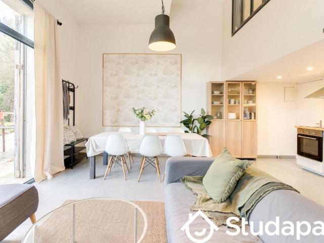 Appartement location à Lotissement Super Auriol-Sainte-Croix, Auriol