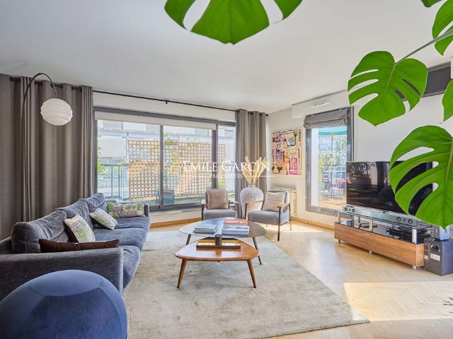 Appartement vente à Paris, Île-de-France