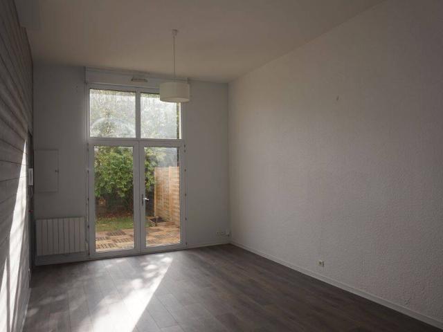 Appartement location à Zone industrielle des Longs Réages, Épernon