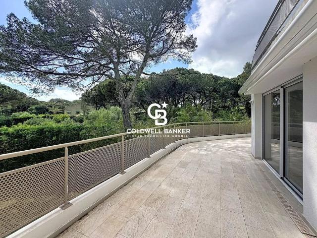 Appartement vente à Arrondissement de Draguignan, Saint-raphaël