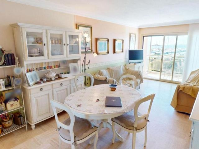 Appartement vente à Arrondissement de Draguignan, Saint-raphaël