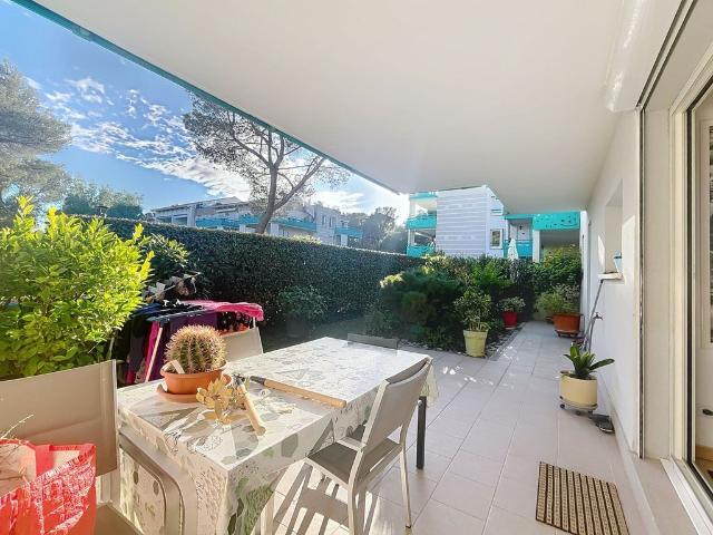 Appartement vente à Arrondissement de Draguignan, Saint-raphaël