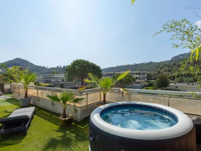 Appartement vente à Mandelieu-la-Napoule, Alpes-Maritimes