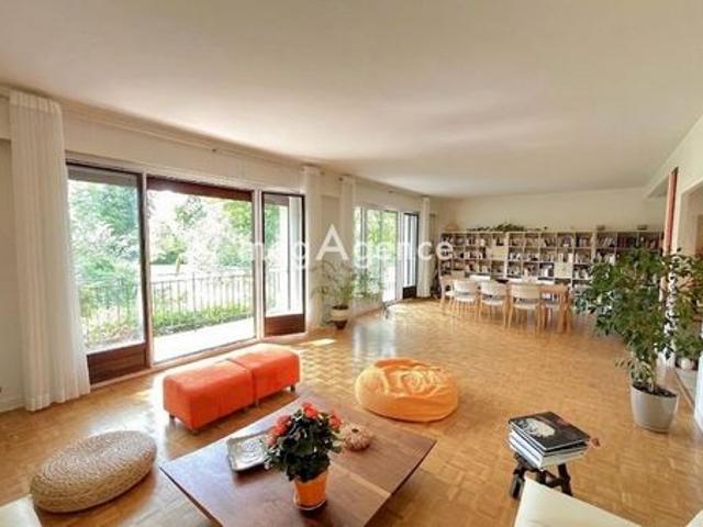 Appartement vente à Le Marché Rimchard, Saint-Nom-la-Bretèche
