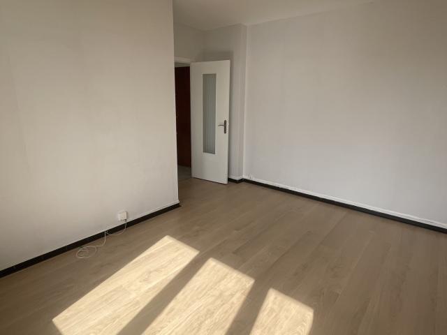 Appartement vente à Pont-Saint-Esprit, Gard