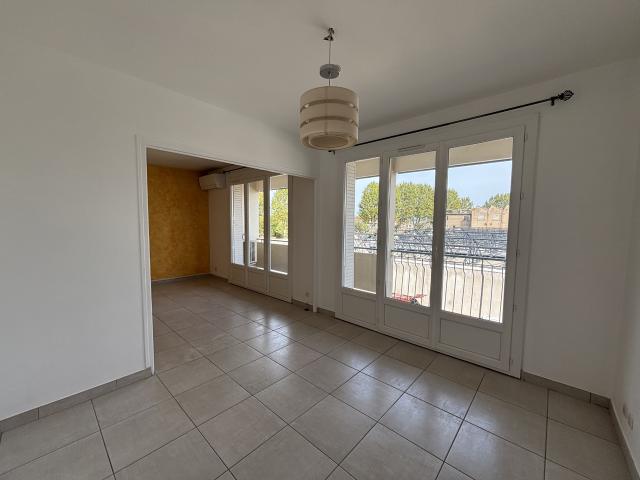 Appartement location à Zone d'activités des Savines, Guilherand-Granges