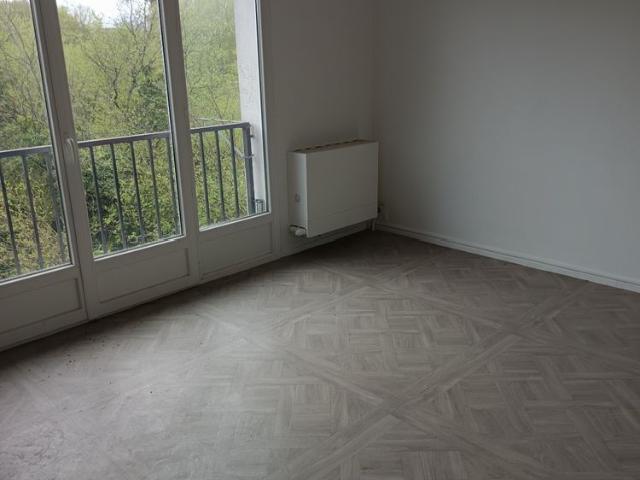 Appartement location à Charleville-Mézières, Vivier-au-court