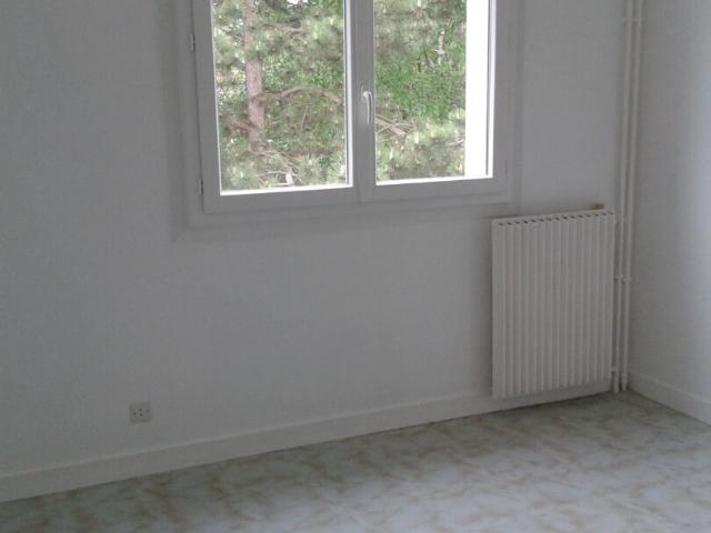 Studio location à Clermont