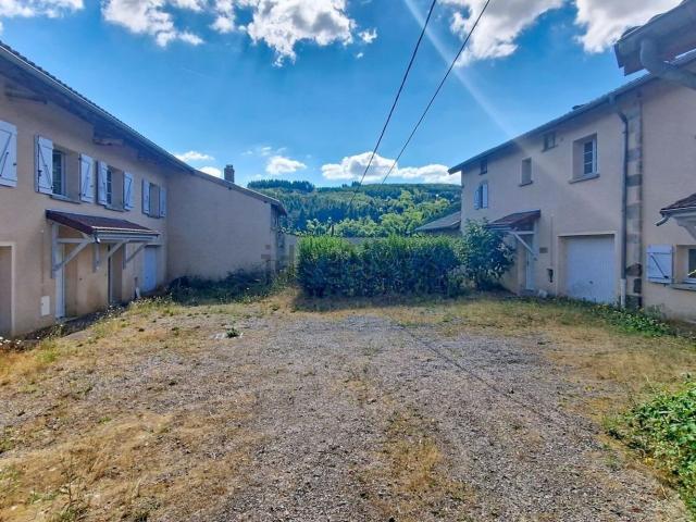 Appartement vente à Trades, Deux-Grosnes