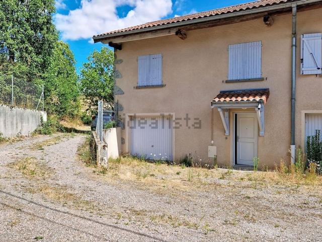 Appartement vente à Trades, Deux-Grosnes