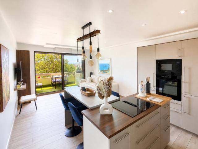 Appartement vente à Arrondissement de Toulon, Le Lavandou