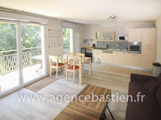 Appartement location à Vésenex, Divonne-les-Bains