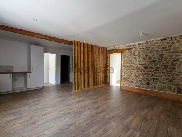 Appartement location à Le Village, Doizieux