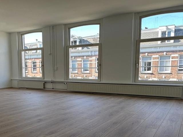 Appartement te huur in Zuid, Amsterdam